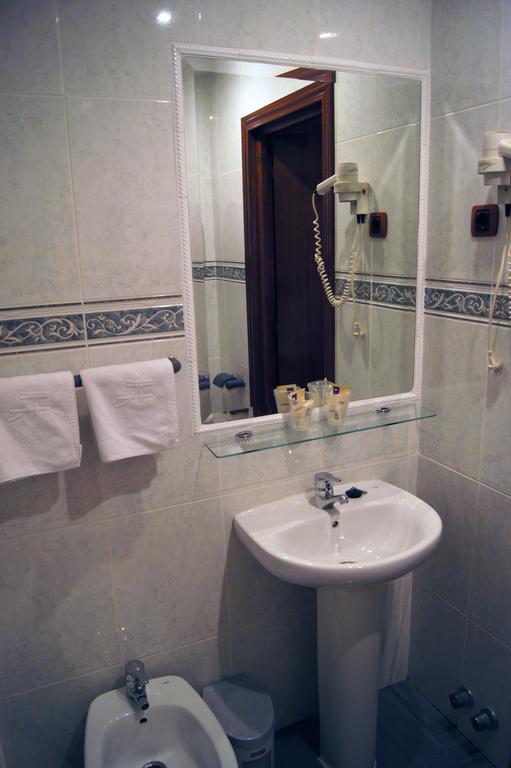 Hostal Victoria Μάλαγα Δωμάτιο φωτογραφία