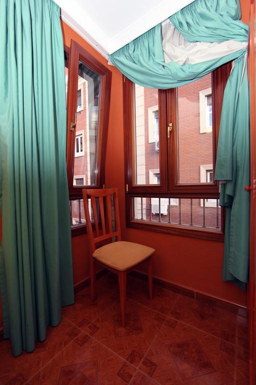 Hostal Victoria Μάλαγα Δωμάτιο φωτογραφία