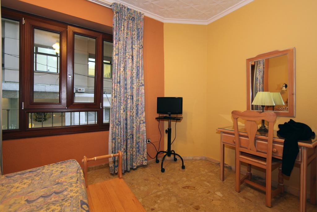 Hostal Victoria Μάλαγα Δωμάτιο φωτογραφία